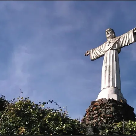 Oda ve Kahvaltı A Casa Da Praca - The Square House