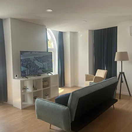 A Casa Da Praca - The Square House Oda ve Kahvaltı