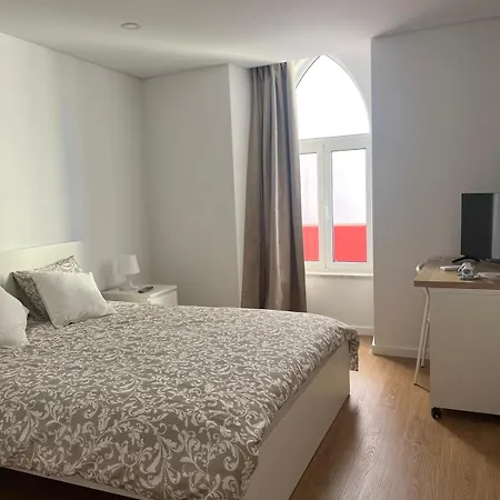 A Casa Da Praca - The Square House Oda ve Kahvaltı 3*