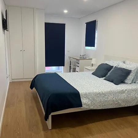 A Casa Da Praca - The Square House Oda ve Kahvaltı Miranda do Corvo