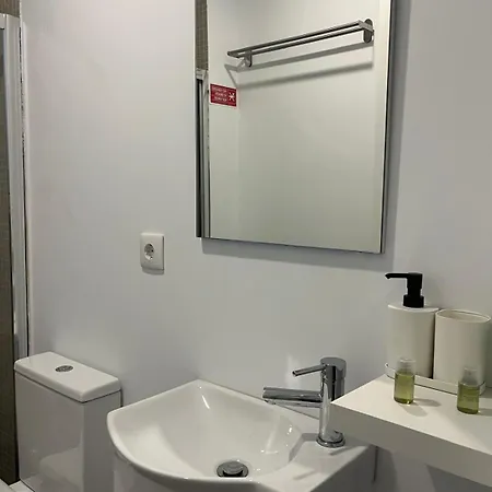 Oda ve Kahvaltı A Casa Da Praca - The Square House Miranda do Corvo