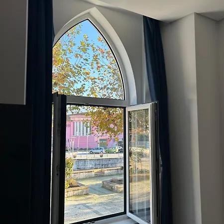 A Casa Da Praca - The Square House לינה וארוחת בוקר 3*