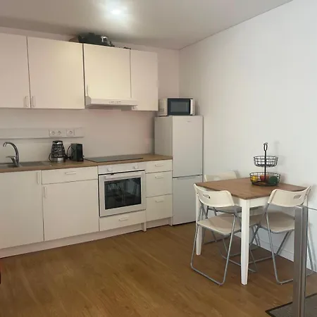 A Casa Da Praca - The Square House מירנדה דו קורבו