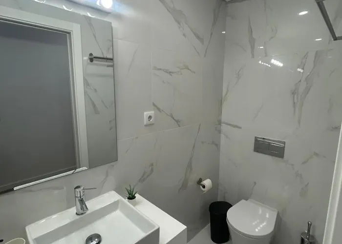 Alojamento de Acomodação e Pequeno-almoço A Casa Da Praça - The Square House