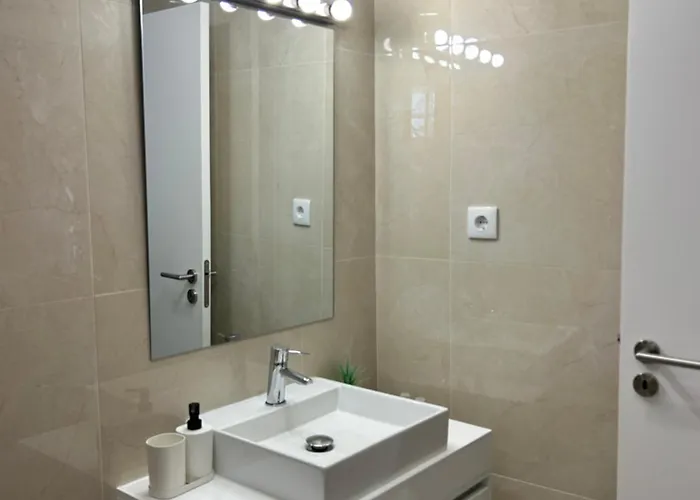 A Casa Da Praça - The Square House Alojamento de Acomodação e Pequeno-almoço